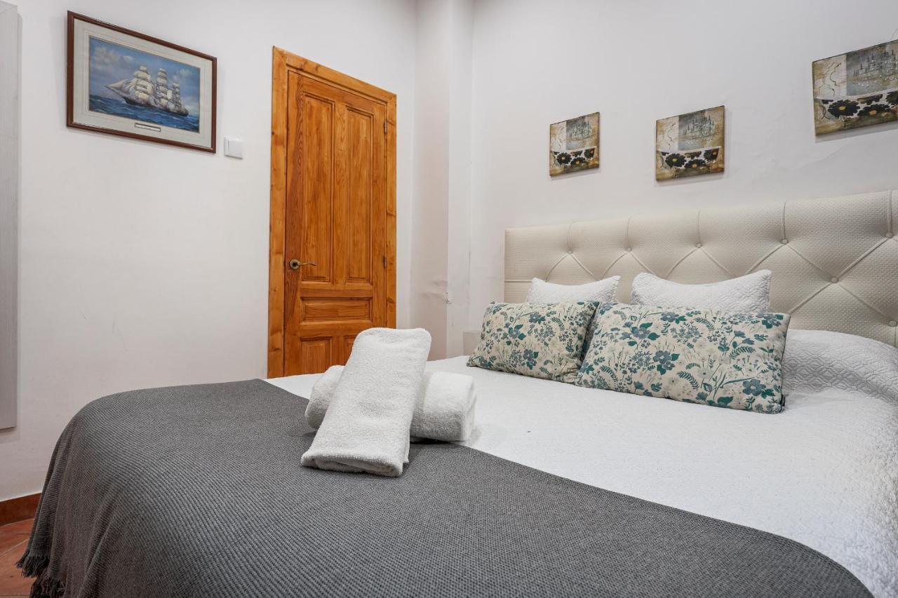 Ferienwohnung Casa De La Luz -Elegante Casco Antiguo 5-Hab-11Px Sevilla Exterior foto
