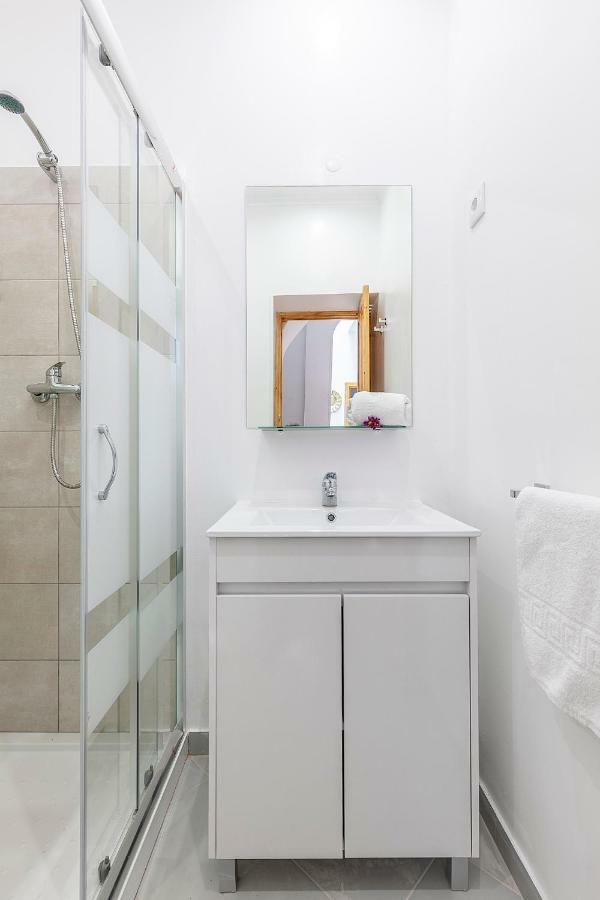 Ferienwohnung Casa De La Luz -Elegante Casco Antiguo 5-Hab-11Px Sevilla Exterior foto
