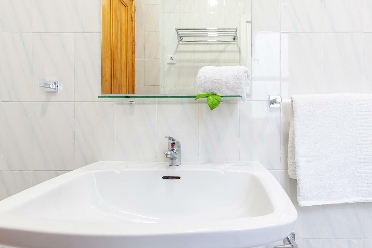 Ferienwohnung Casa De La Luz -Elegante Casco Antiguo 5-Hab-11Px Sevilla Exterior foto